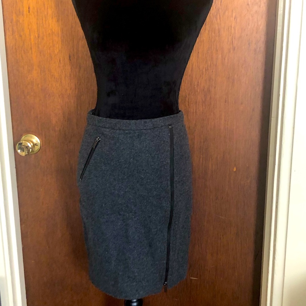Adorable EUC J. Crew factory wool pencil skirt